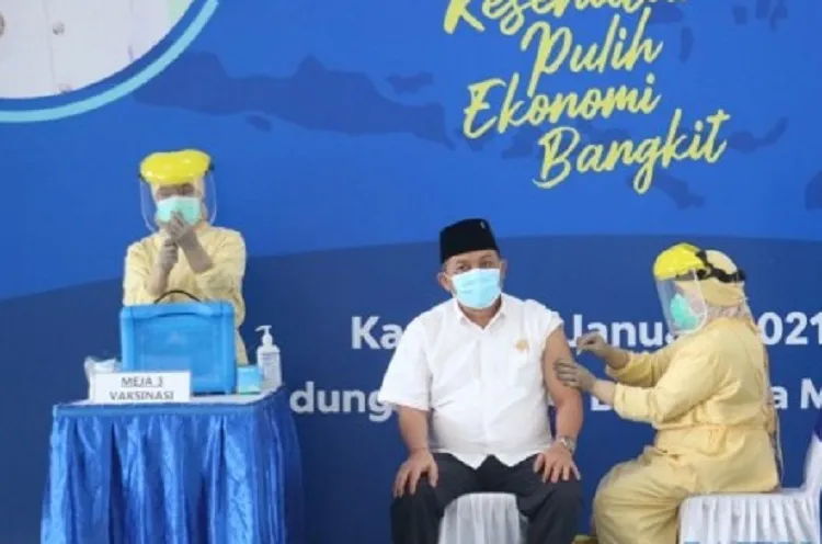 Ketua DPRD Kota Malang Jadi yang Pertama Divaksin Covid-19