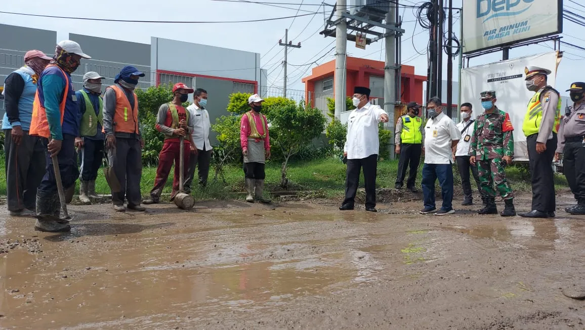 Jalan Rusak Desa Wedi Gedangan Diperbaiki
