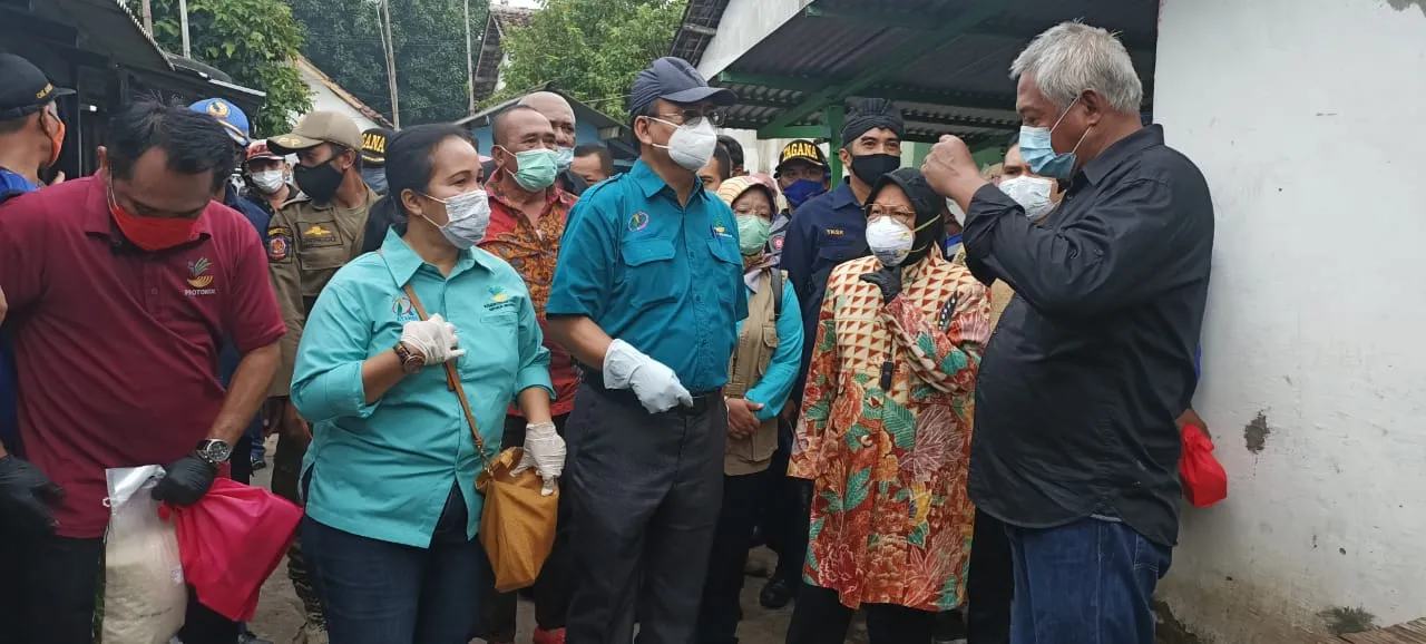 Mensos Risma Blusukan ke Eks Lokalisasi BC Mojokerto