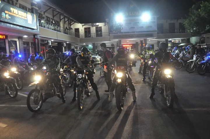 Tiga Pilar Lumajang Patroli di Malam Pergantian Tahun