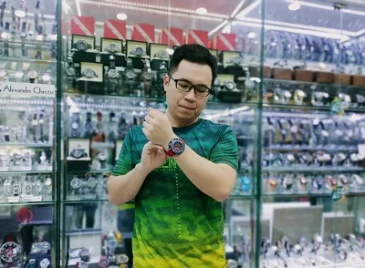 Trend Jam Tangan 2021 , Warna yang Berani dan Model Unik