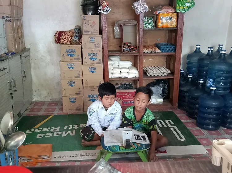 Baca juga : Belajar dari Rumah di Tengah Pandemi, Solusi atau Petaka?