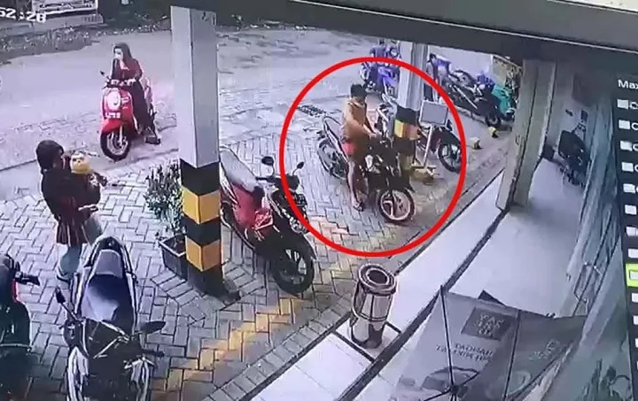 Maling Motor Spesialis Minimarket dan Kos Keok