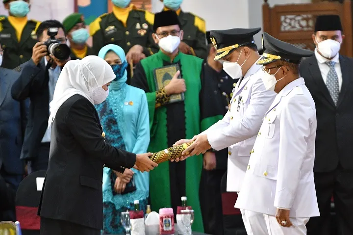 Eri UMKM, Gus Yani Banjir, Gus Muhdlor Perbaiki Jalan Rusak