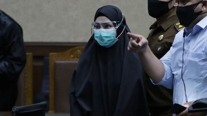 Terbukti Mufakat Jahat, Jaksa Pinangki Divonis 10 Tahun