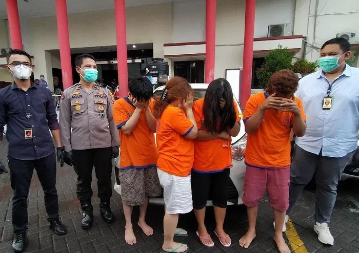 Driver Online Ajak Anak Istri Mencopet