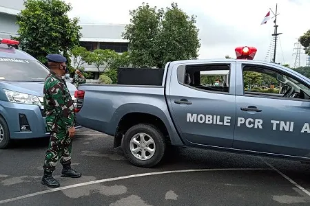 Lantamal V Sediakan Mobil PCR untuk Diagnosis Covid-19