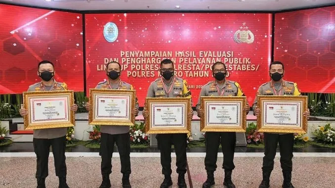 Polrestabes Surabaya dapat Penghargaan dari KemenpanRB