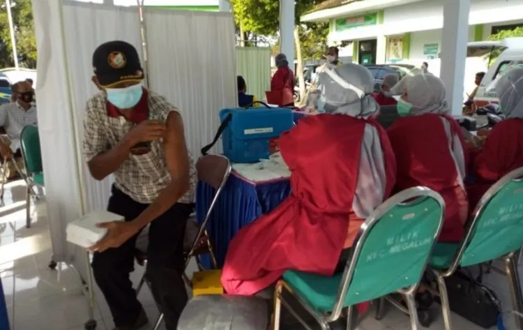2.200 Tokoh Agama Kabupaten Jombang Divaksinasi AstraZeneca Serentak