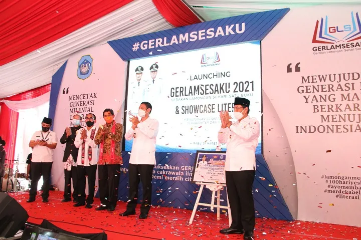 Lamongan Gelorakan Gerakan Sehari Baca Satu Buku