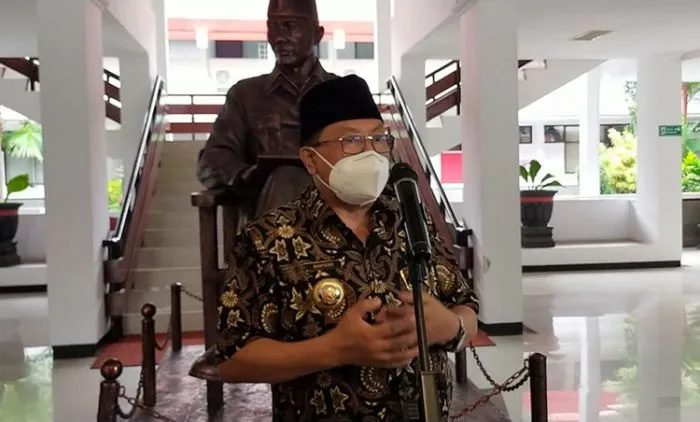 Joget Tanpa Masker, Wali Kota Blitar Disanksi Denda Rp 5 Juta