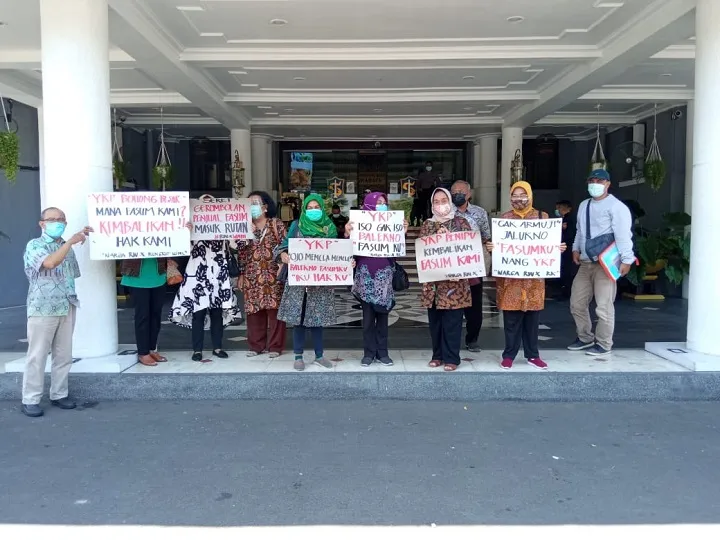 Warga RW X YKP Rungkut Kidul Tuntut Kembalikan Fasum