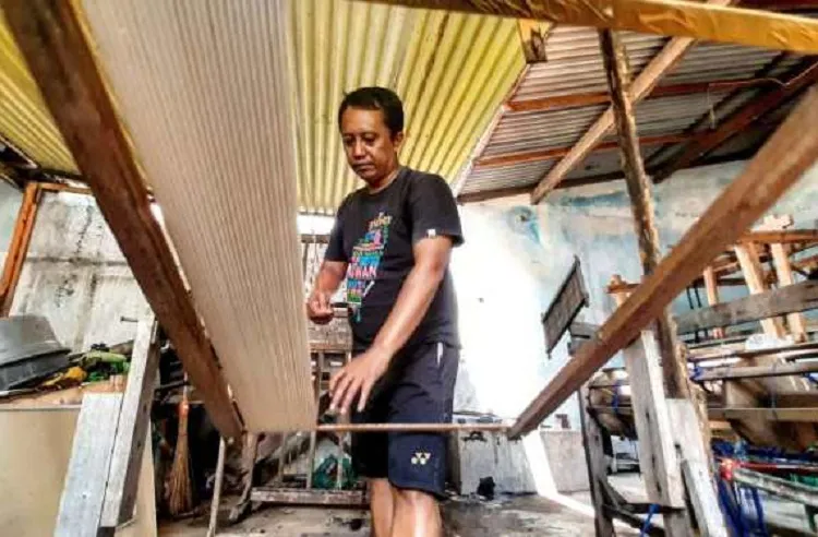 Mantan Satpam yang Eksis Berbisnis Tenun Ikat Woro Putri