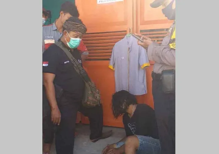 Pura-pura Pesan Makanan, Jambret HP Babak Belur Dimassa