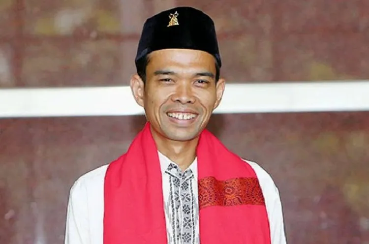 Terpaut 25 Tahun, Ustaz Somad Nikahi Gadis 19 Tahun