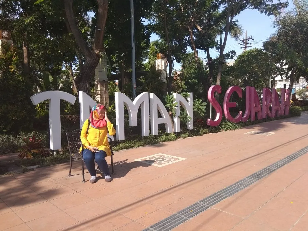 8 Taman Surabaya Dibuka, Pedagang Boleh Berjualan