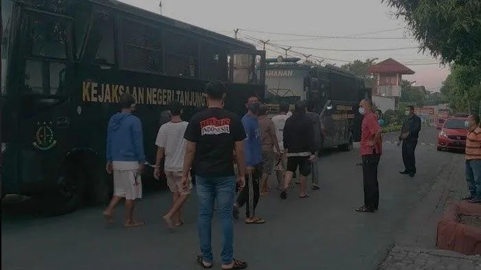 89 WBP Rutan Medaeng Dipindah ke Lapas Pamekasan
