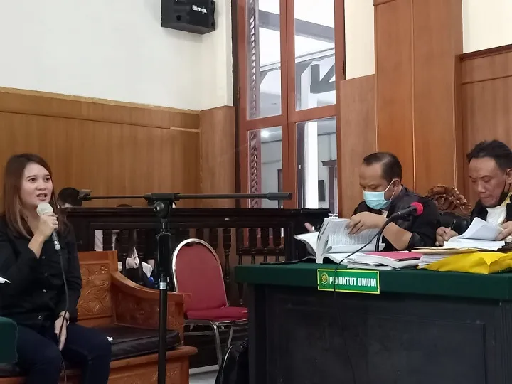 Mantan Karyawan David Handoko Berikan Keterangan