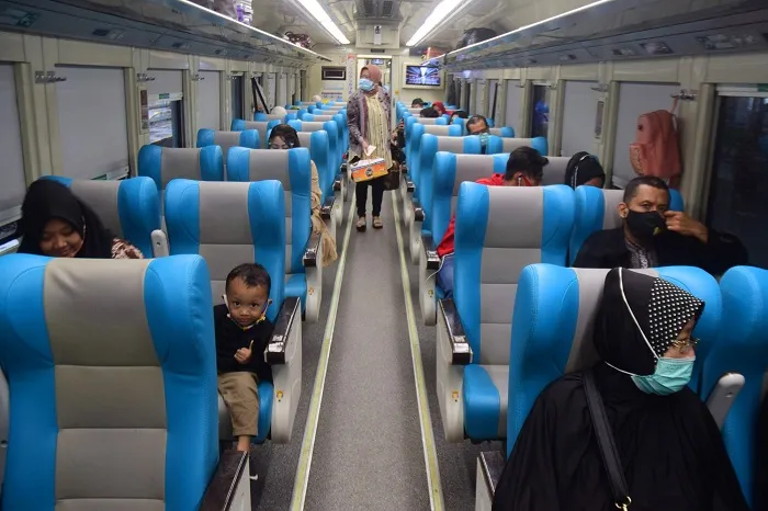Libur Paskah, Arus Penumpang Kereta Api Masih Normal