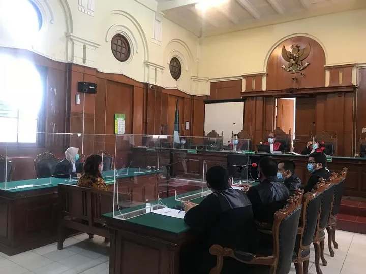 Eksepsi Stella Ditolak Hakim
