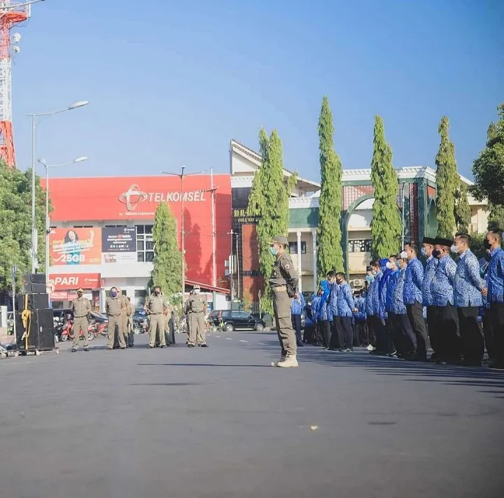 Bupati Jember Pimpin Apel Pagi Pertama Pasca Libur Idul Fitri