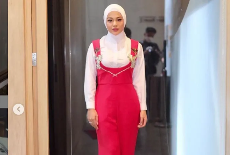 Dikritik Habis-habisan, Judul Konten dan Pose Yoga Terlalu Vulgar