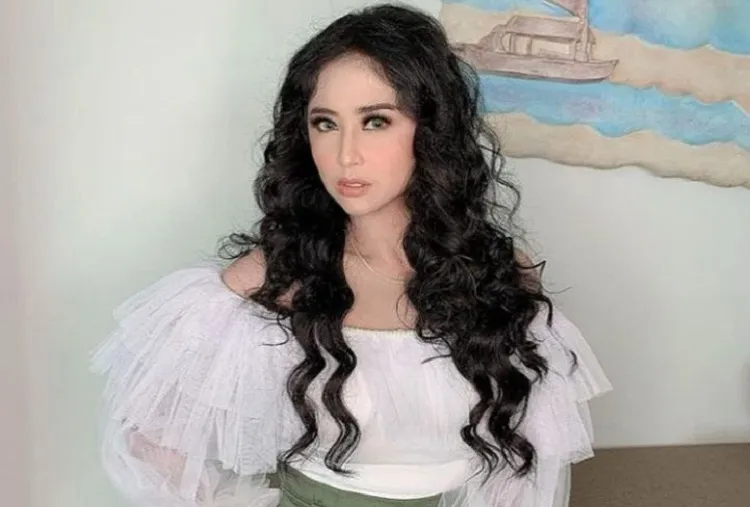 Asyik Goyang di Hajatan Khitan Tanpa Prokes Covid-19