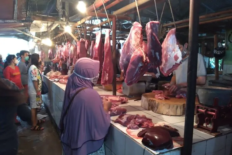Jelang Hari Raya Idul Fitri, Komoditas Daging Sapi dan Ayam Naik Lagi