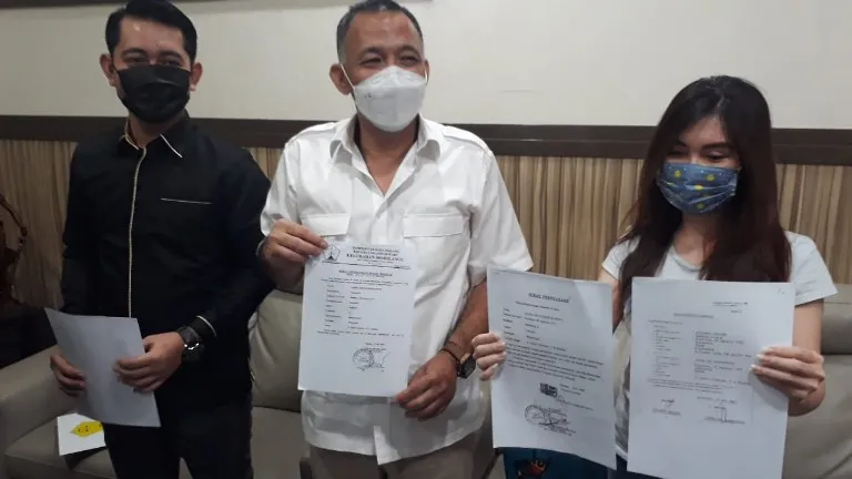 Pengurusan Dokumen Pernikahan Semuanya Dilakukan Mantan Suami