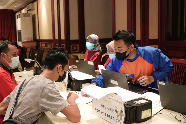 Pemkot Kediri Lakukan Vaksinasi untuk Karyawan Toko Swalayan