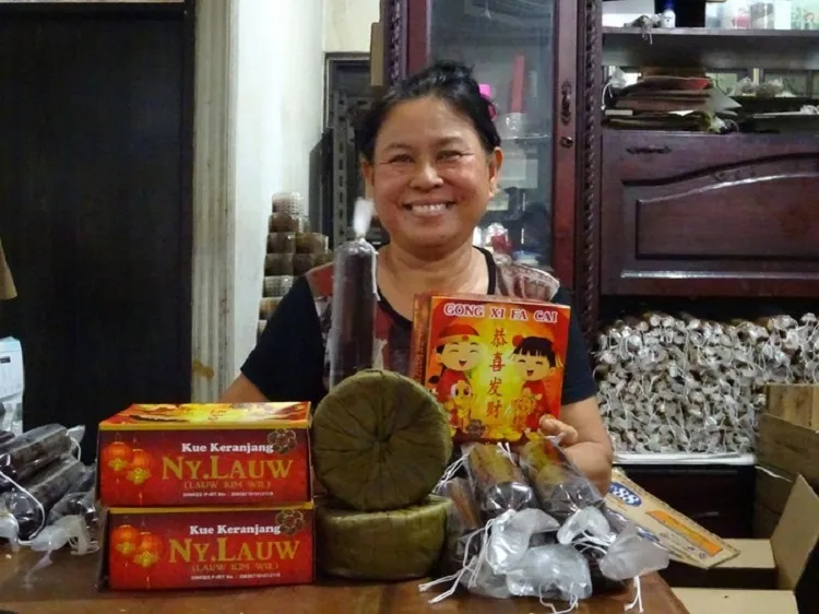 Pernah Kerampokan, Kini Sukses Berbisnis Kue Ny. Lauw