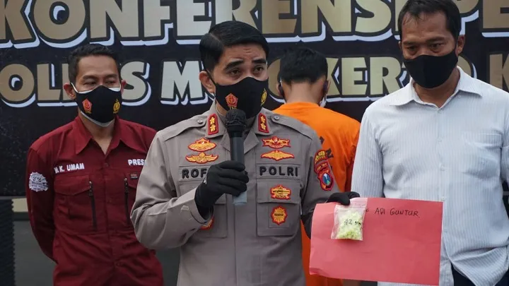 Edarkan Pil Koplo, Sarjana Pengangguran Ditangkap