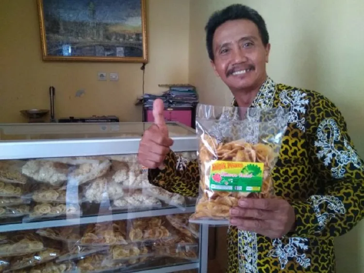 Pengusaha Keripik Raih Omzet Jutaan Hingga Luar Kota