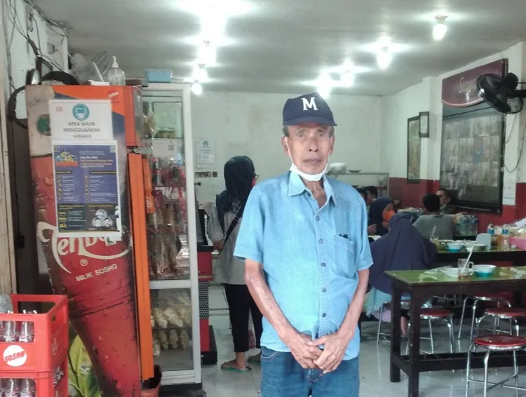 Kiat Rawon Setan Surabaya yang Tetap Bertahan di Era Pandemi