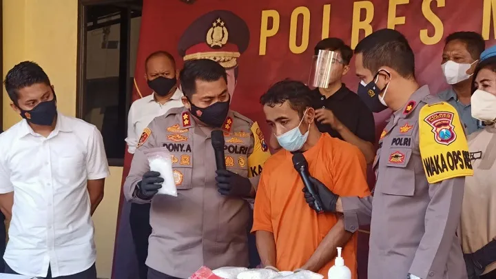 Bawa Setengah Kilogram Sabu, Pria Trowulan Di Kecrek