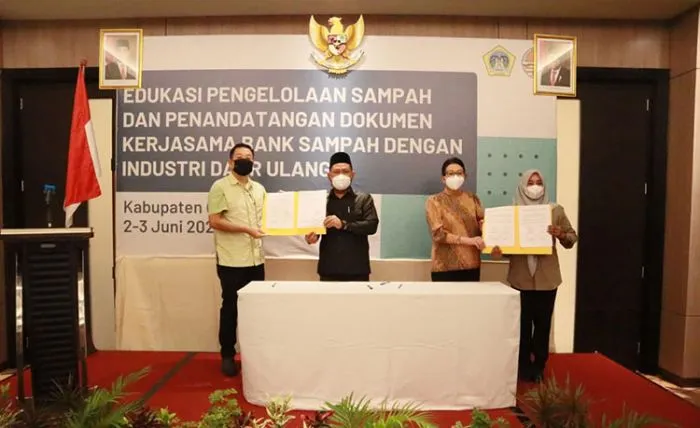 Bank Sampah Gresik Dapat Apresiasi KLHK