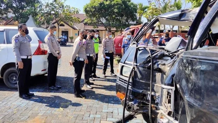 Sopir Pikap jadi Tersangka Insiden Kecelakaan