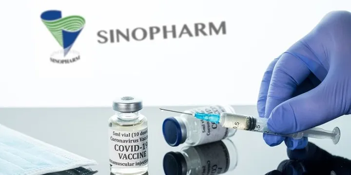 Kimia Farma, Senin Ini Jual Vaksin Sampai Surabaya