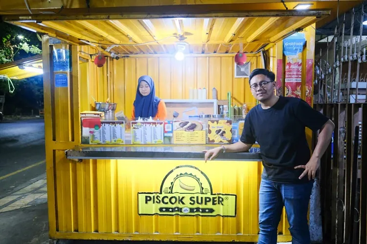 Jual Arloji Demi Rintis Bisnis Piscok Super