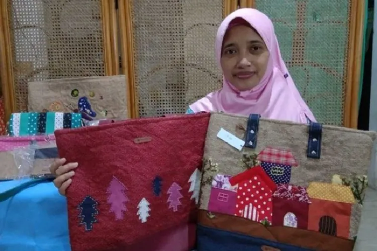 Manfaatkan Limbah Karung Goni Jadi Peluang Bisnis Kerajinan