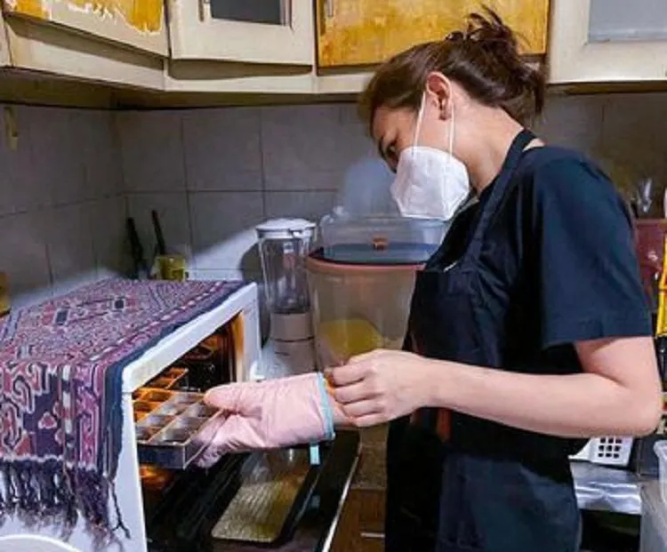 Mantan Pramugari Kini Eksis Berbisnis Brownies Rumahan