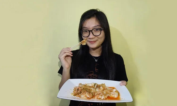 Berawal dari Drakor, Mahasiswi Ubaya Bikin Kimchi Sehat