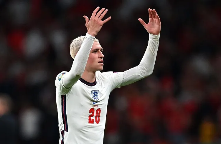 Alami Cedera Kaki, Phil Foden Diragukan Tampil di Final Euro