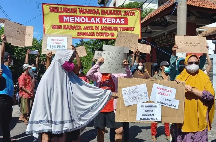Emak-emak Pemukiman Padat, Tolak Sekolah jadi Isoman Covid-19