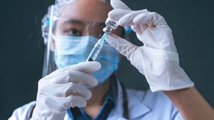 Kombinasi Vaksin Astrazeneca dan Pfizer Efektif Tangkal Covid