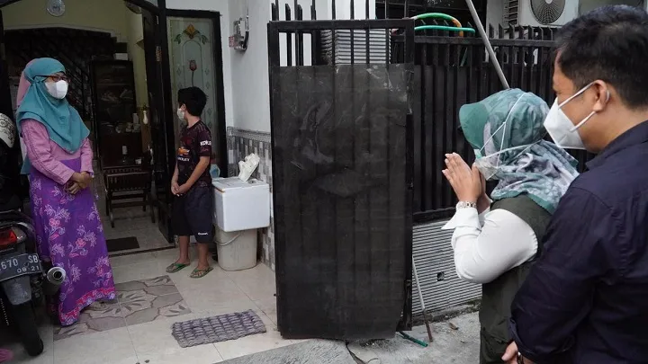 Wali Kota Sambangi Anak-anak Yang Isolasi Mandiri di Rumah