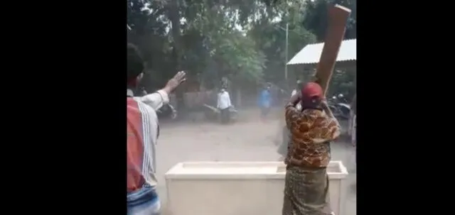 Jenazah Covid di Situbondo Diambil Paksa, Video Viral