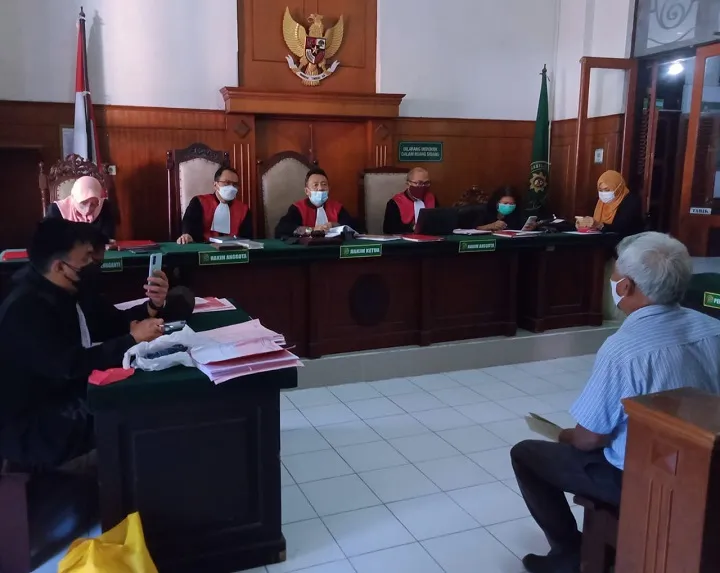 Curi Spare Part Mesin Diesel, Adjis Diadili