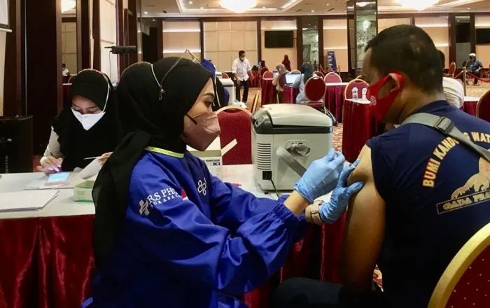 Kadin Jatim Minta Vaksinasi UMKM Dipercepat