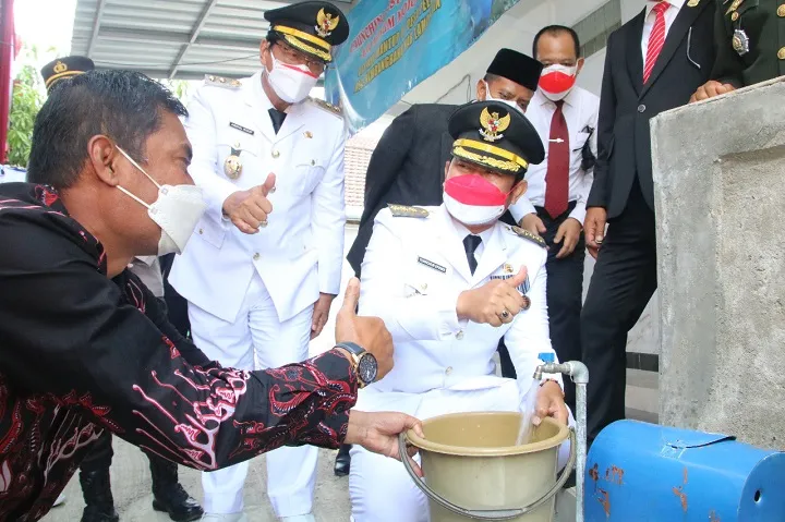 Akhirnya Warga Lamongan Selatan Nikmati Air Bersih di Hari Ultah RI
